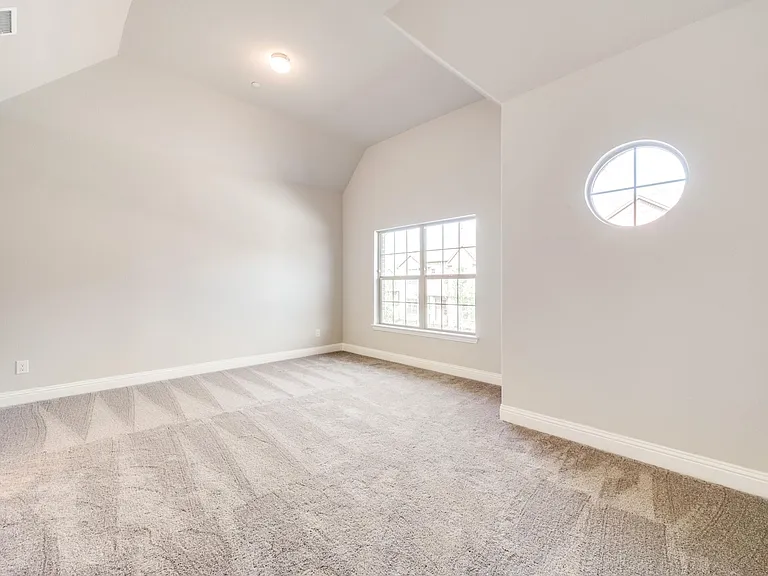6148 Blythe Dr — Photo 16
