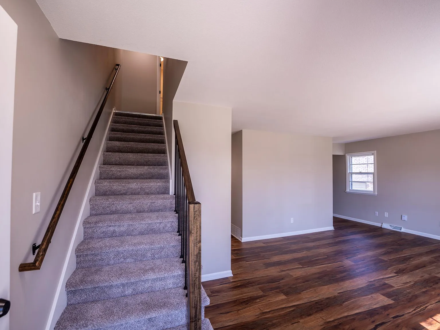 3 bed, 1380 sqft, $1,750 — Photo 3