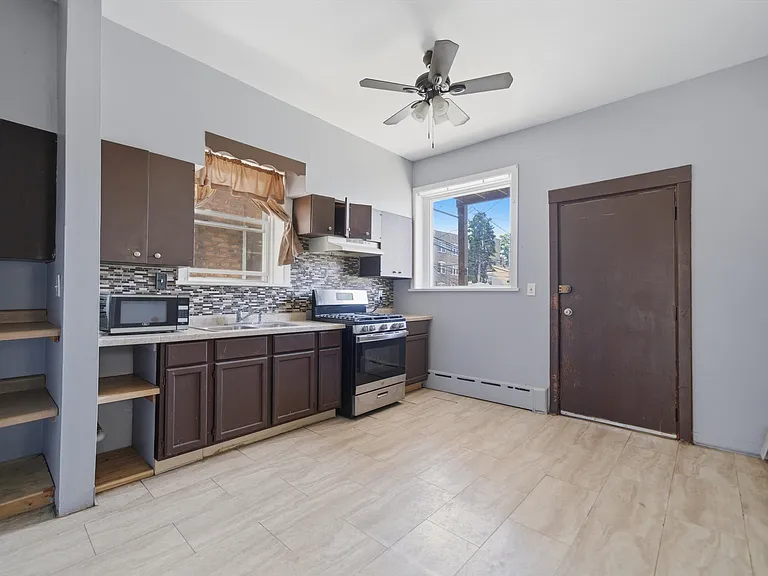 3353 W Evergreen Ave #1 — Photo 7