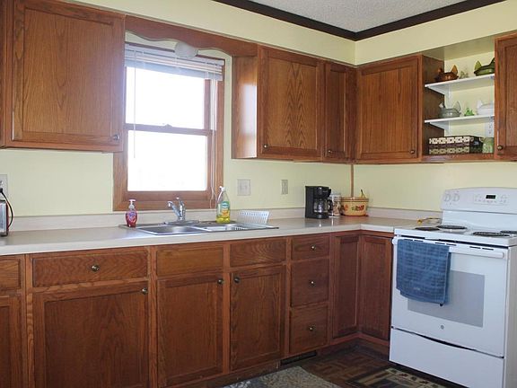 3rd image of 2900 Losey Blvd S