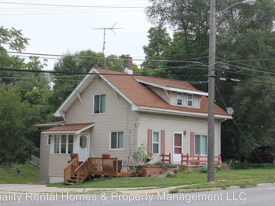 2nd image of 301 E Vienna St