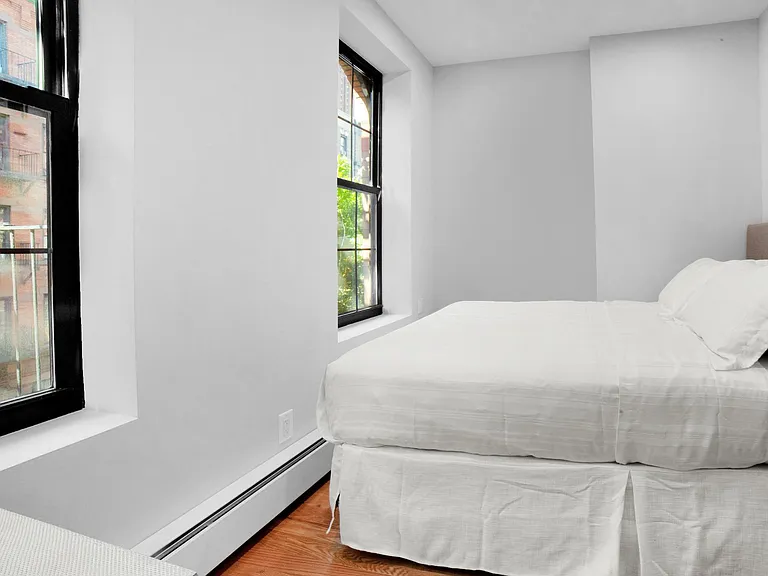 323 E 93rd St #4W — Photo 6