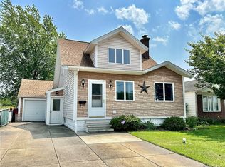 4827 Morgan Pkwy, Hamburg, NY 14075