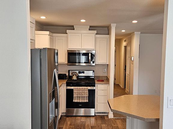 4th image of 11705 Edgewood Rd #20