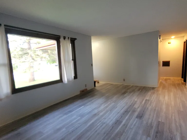 520 Smith St — Photo 9