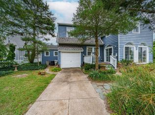 315 E Surf Rd, Ocean City, NJ 08226