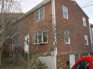 76 Gano St, Providence, RI 02906