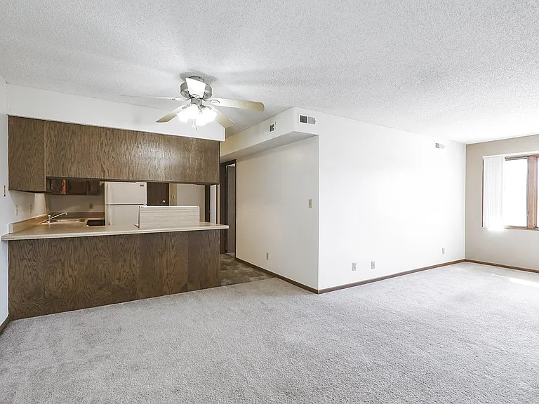 4615 Meredeth St #17 — Photo 5