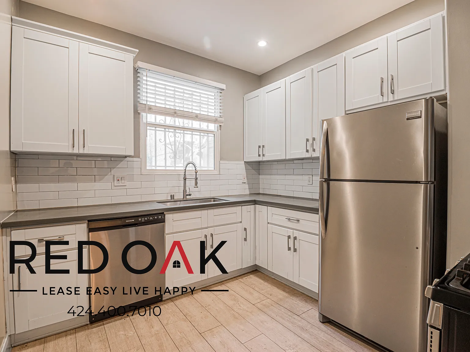 Stunning Studio with Natural Light , Ample Storage Space, and On-Site Laundry ~ In Vibrant Koreat... — Photo 1