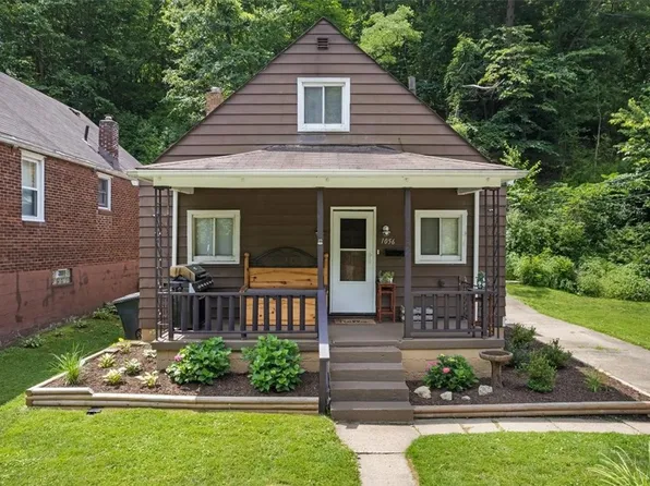 1056 Hazel Ave, Ambridge, PA 15003