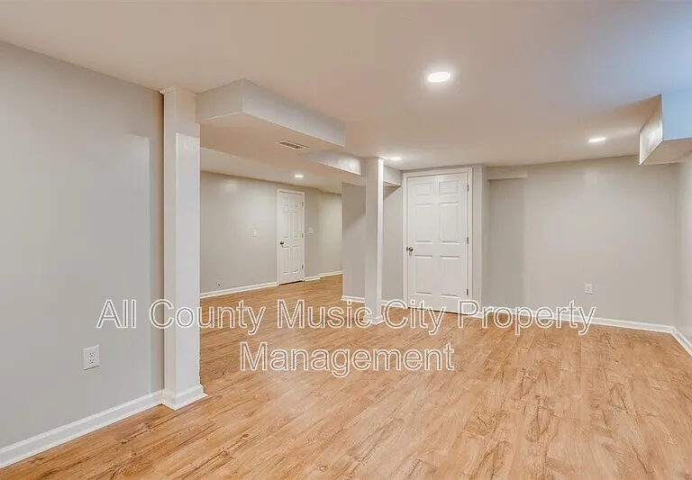 209 Rhine Dr — Photo 20