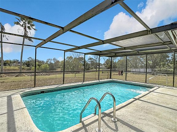 5th image of 1128 Trellis Ave
