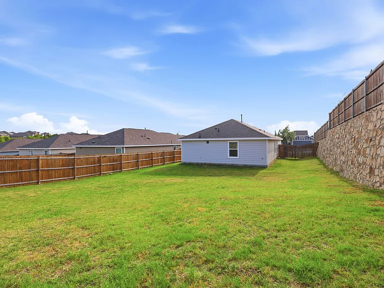 9712 Trusler Rd — Photo 33