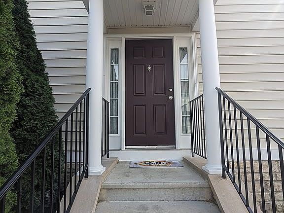 3rd image of 7087 Hill Gail Dr