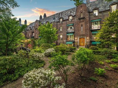 20 N Broadway #E121, White Plains, NY, 10601
