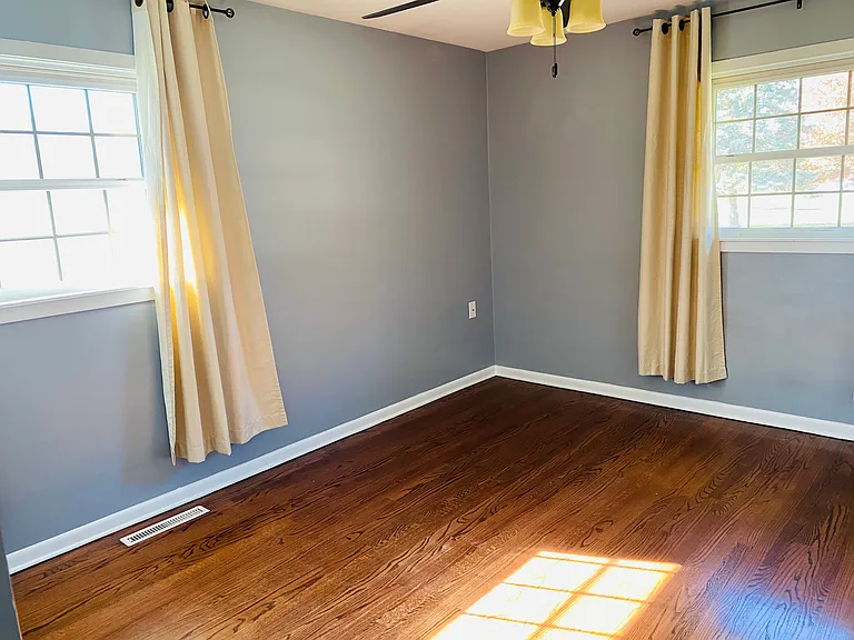 8837 Manor Ave — Photo 19