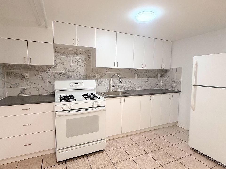 1st image of 12-31 30th Dr #1F