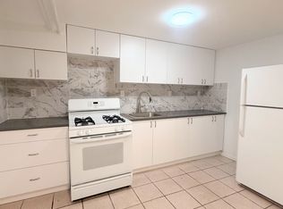 12-31 30th Dr #1F, Astoria, NY 11102