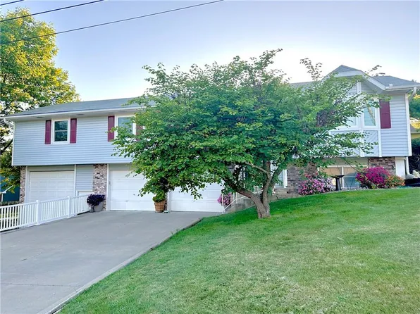 624 N Saunders St, Maryville, MO 64468