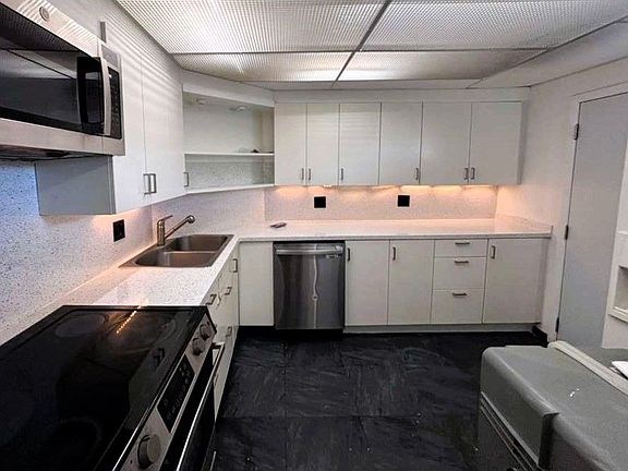 3rd image of 6301 N Falls Circle Dr APT 2-313