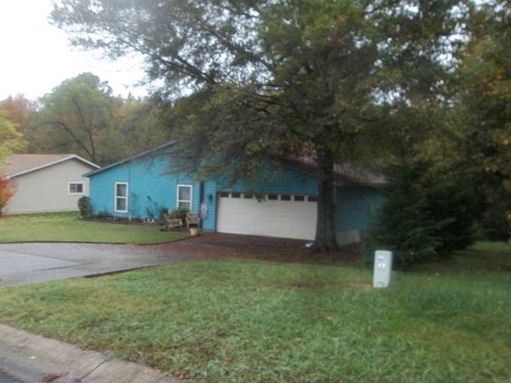 2nd image of 6125 Hanna Ct