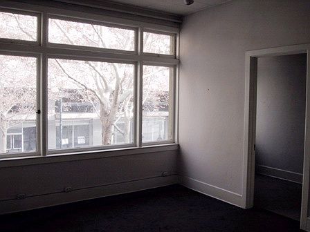 Building Photo 3
