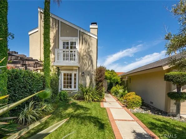16 Laurel Tree Ln, Irvine, CA 92612
