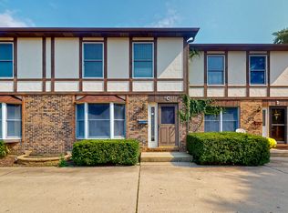 1509 Indiana St APT C, Saint Charles, IL 60174