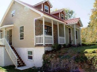712 Woodmont Blvd APT 1, Clarksville, TN 37040
