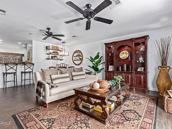 5th image of 5702 W ROYAL PALM Road