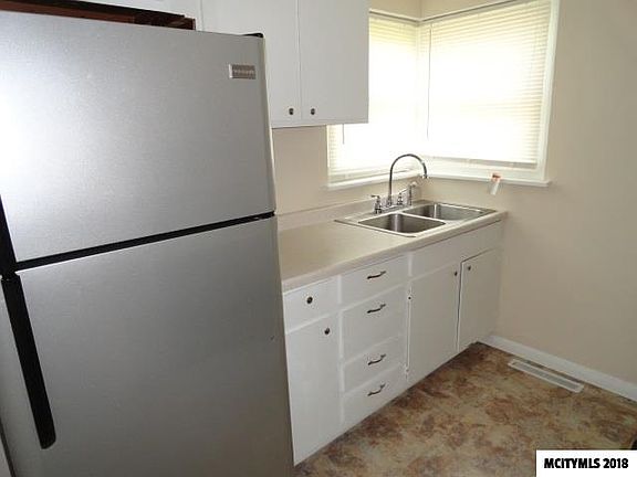 2nd image of 522 14th St NW