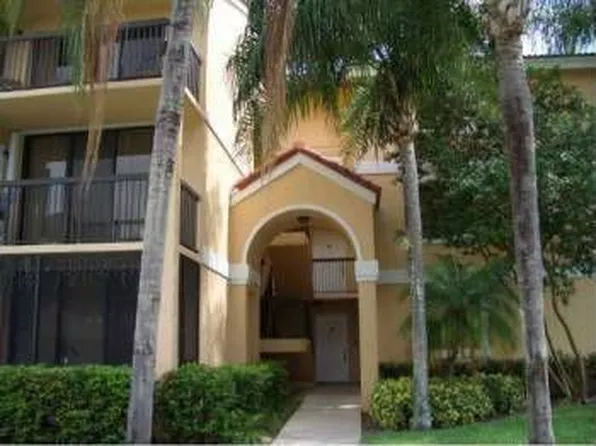 5641 Riverside Dr #302B1, Coral Springs, FL 33067