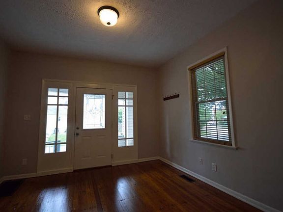 5th image of 4736 Franklin Ave