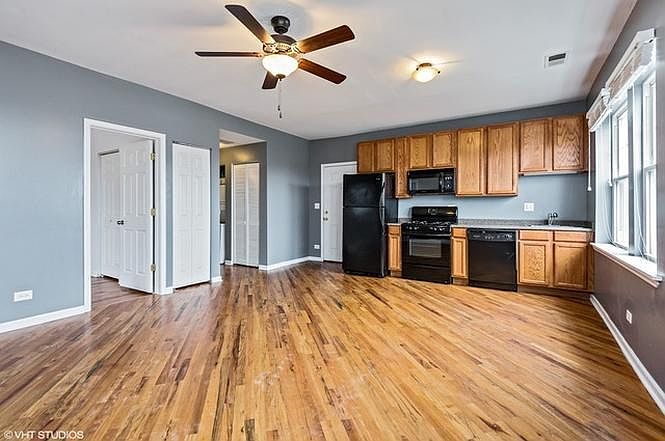 1st image of 2414 W Bryn Mawr Ave APT 3E