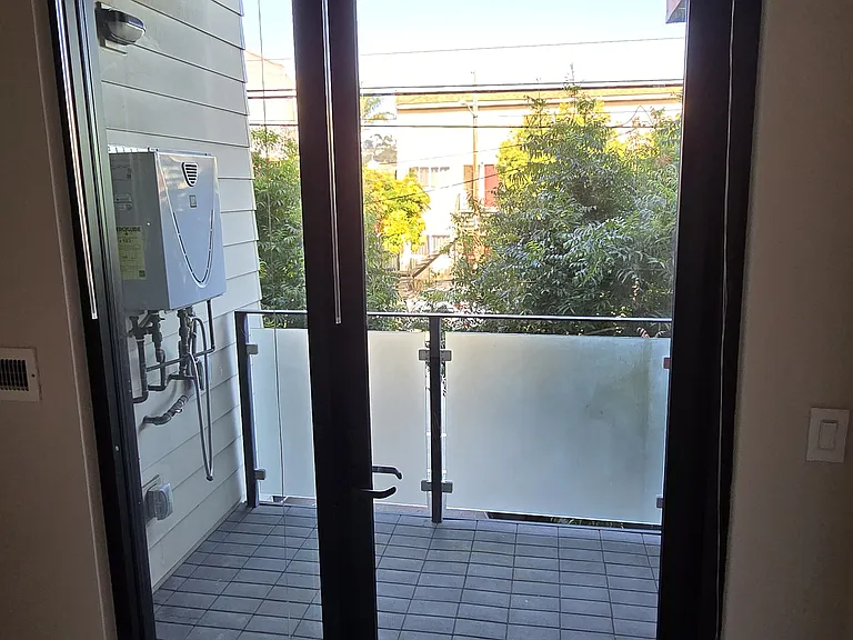 2652 Harrison St #203 — Photo 11