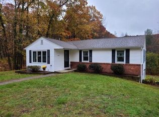 16 Carleton Rd, Leicester, MA 01524