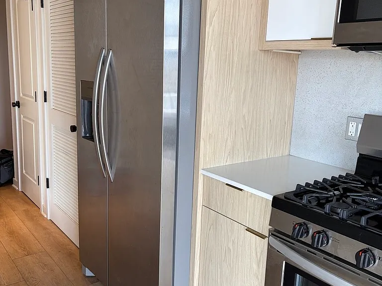 2725 Thatcher Ave #408 — Photo 6