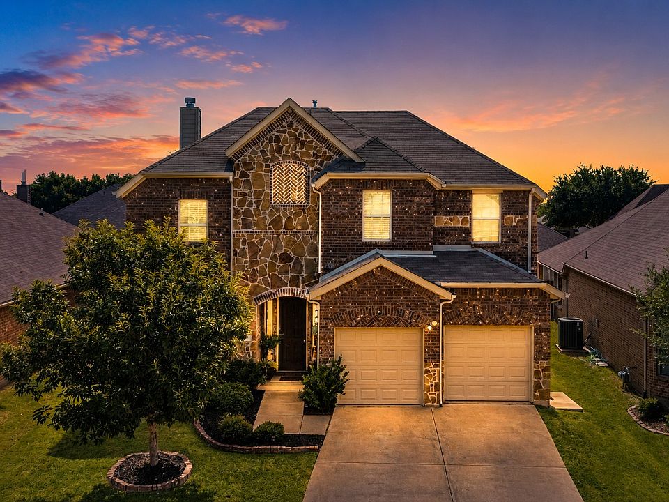1st image of 906 Baldcypress Dr