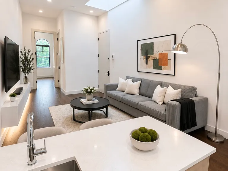 1346 Hancock St #3L — Photo 2