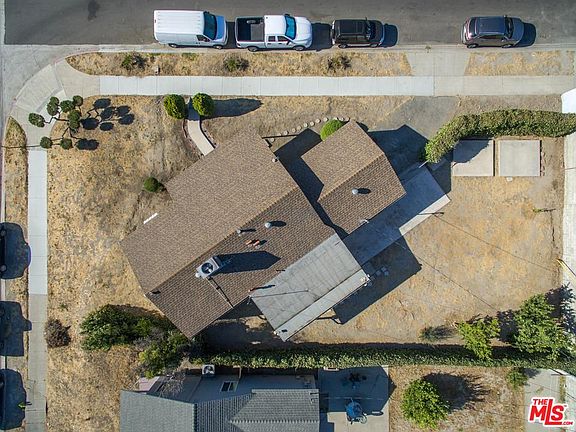 2nd image of 6724 Bellaire Ave