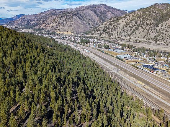 4th image of 303 Iron Mountain Hts