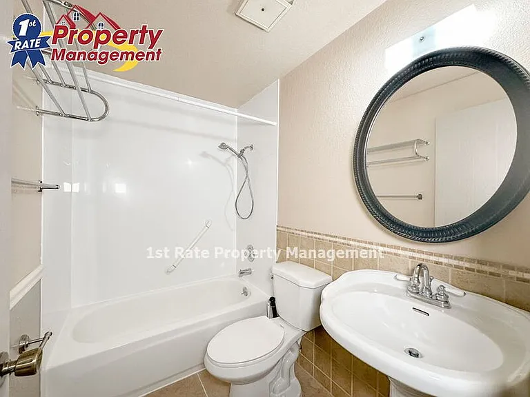 Bond Apartments — Photo 47