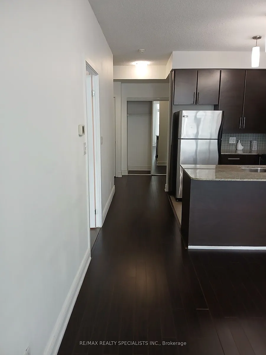 Building Photo - 18 Harbour St #1611