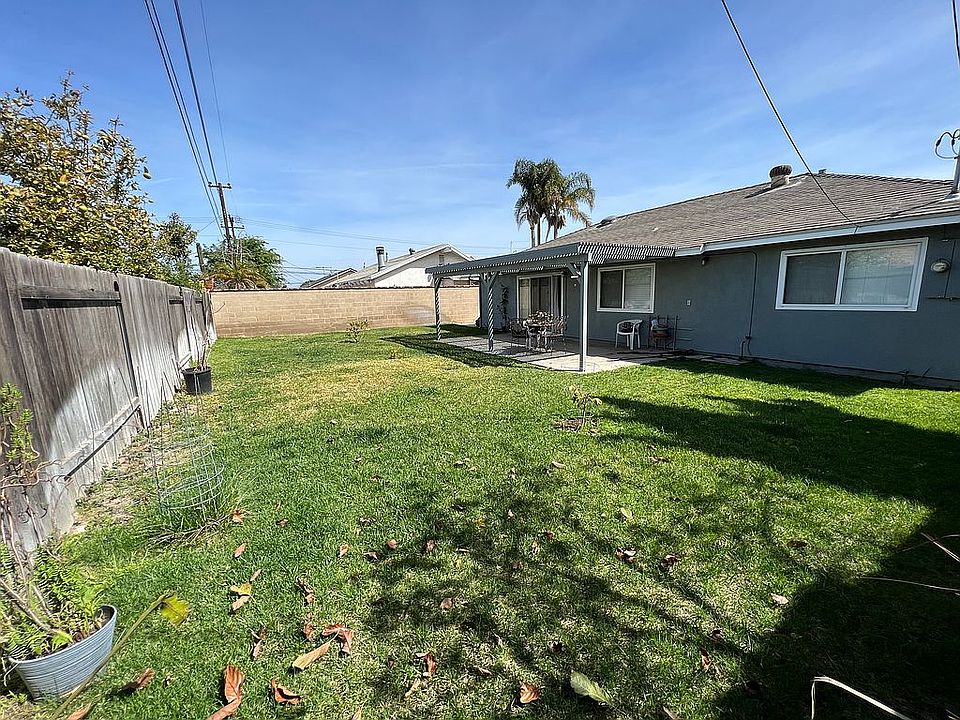 2nd image of 14591 Belmar Cir