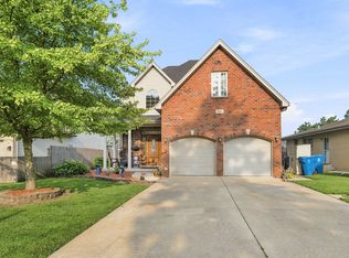 1615 Nicholson St, Crest Hill, IL 60403