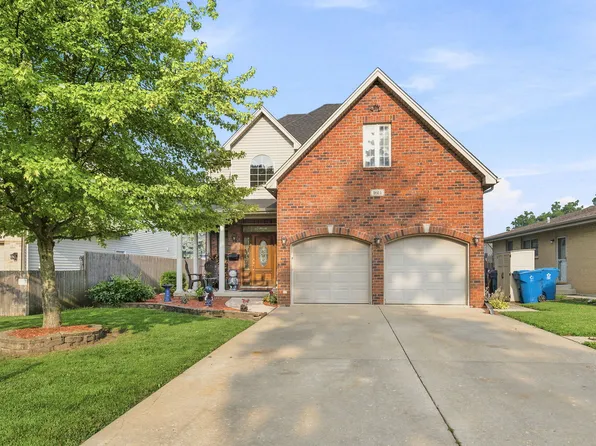 1615 Nicholson St, Crest Hill, IL 60403