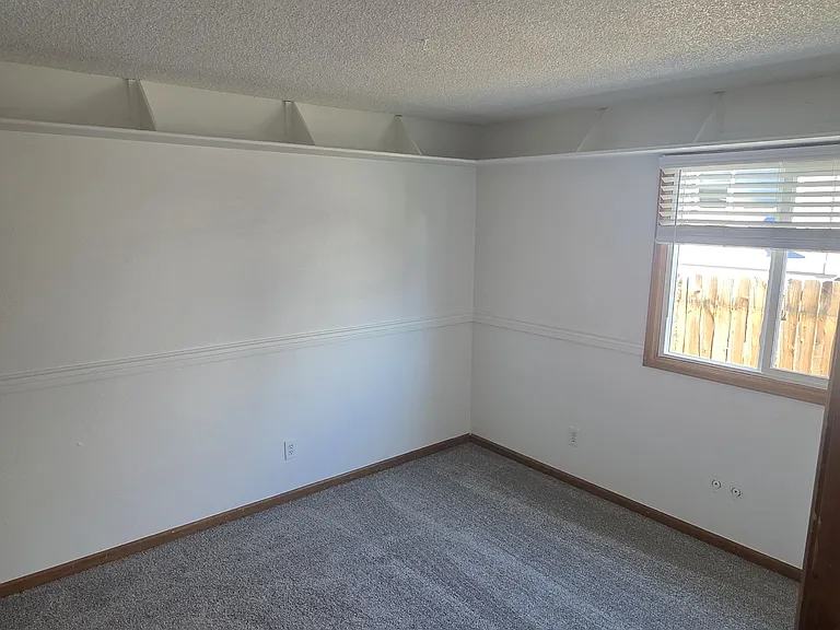 3323 S Dunkirk Way — Photo 6