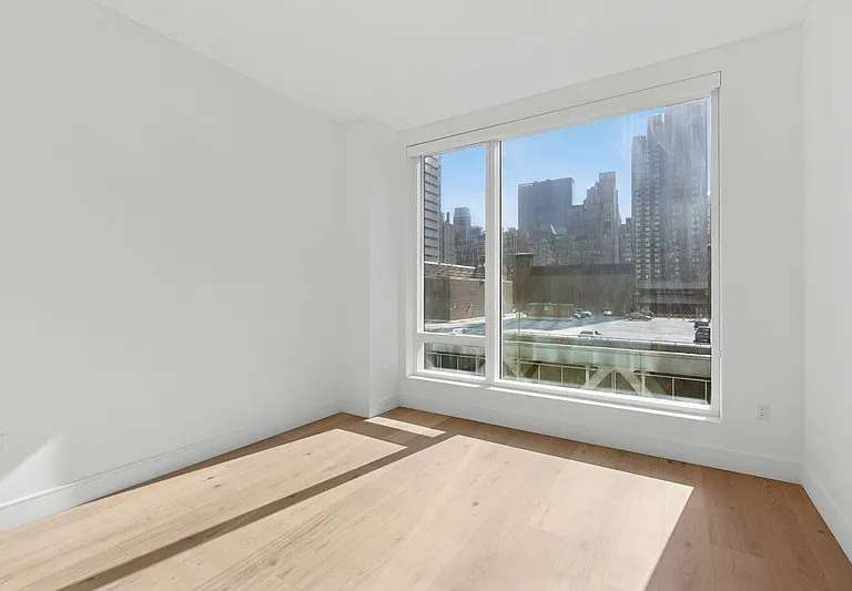 312 W 43rd St #11F — Photo 11