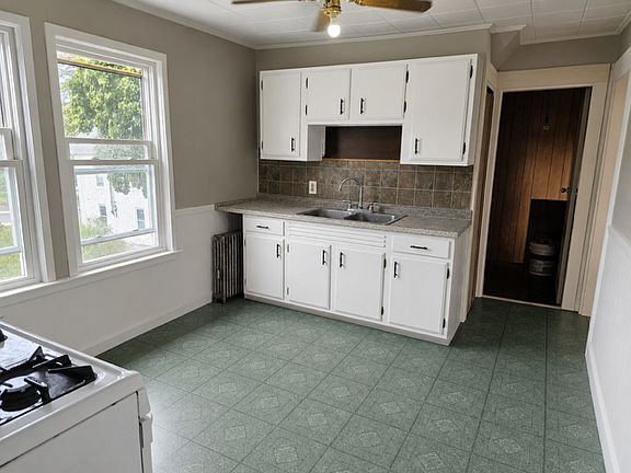 3rd image of 12 Devens St Floor 2