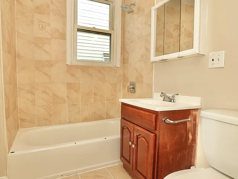 150 Columbia Ave #2 — Photo 12